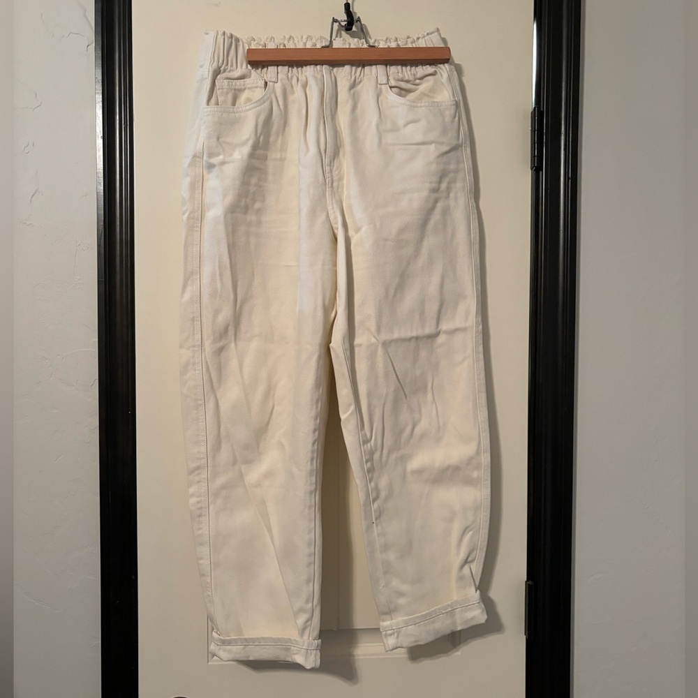 H&M Cream Color High Waisted Paper Bag Jeans Size US 8